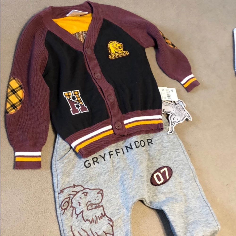 Sweater & Sweatpants - Harry Potter Gryffindor set